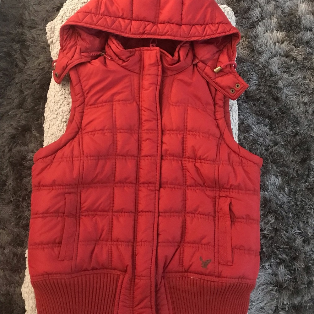 american eagle vest